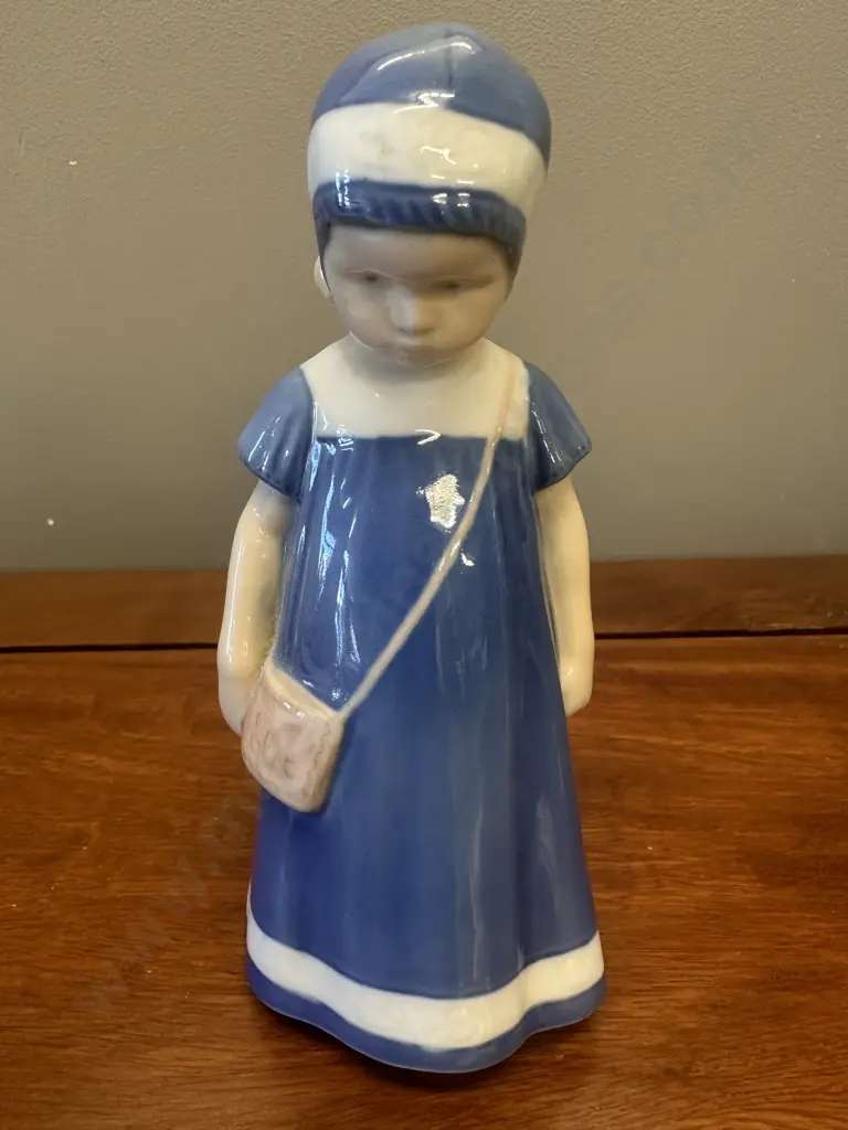 Bing & Grondahl Else Little Girl Figurine  Image 1++